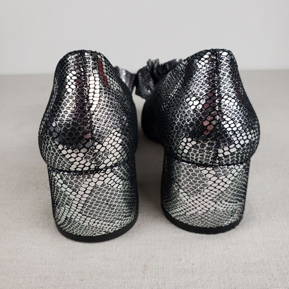 Cecelia New York Lilly Pumps Silver Metallic Snake Rosette Block Heel Size 6.5 - Picture 3 of 9